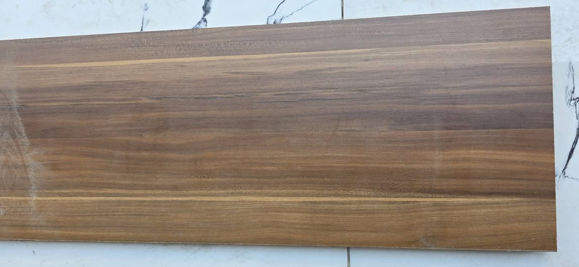 السلام عليكم رفوف للبيع خشب MDF درجة أولى 5 ألواح مقطعة الى 47 رف 
360c العدد 16 
300c العدد 7
255c العدد 12
105c العدد 12
سجة عدد 29 +ذراع رف 

للتواصل ***********
