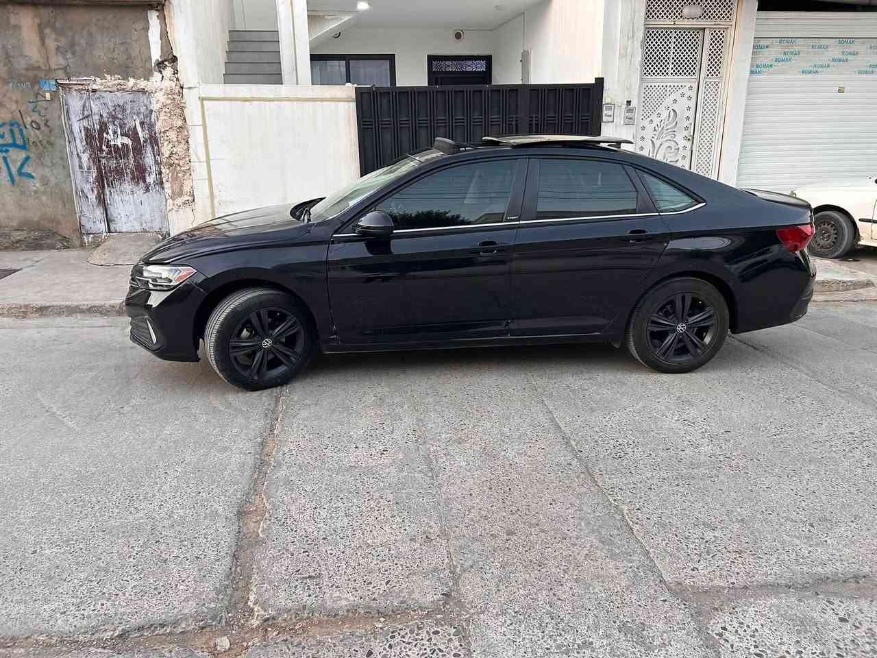 Jetta 2024 se
جیتای رەش پێش بیلادی رادیتەر و بەوابەو پانکە بیلادیە ئاو غازی بیلادی شەریکەی خۆی تێدایە تەنانەت دەعامیشی بیلادی خۆیەتی پانۆراما رادار کوشن جلد و کارەبای و گەرمی ٢٧ هەزار مایڵ ڕۆیشتوە یەک جەمەلاخی بۆیاغە دوو دەرگای بیلاد گۆراوە وە دۆسیەکەی بۆیاغە
رەقەم شانسی 3VW7M7BU2RM096684
رەقەم موبایل ***********
نرخی ١٤٠
