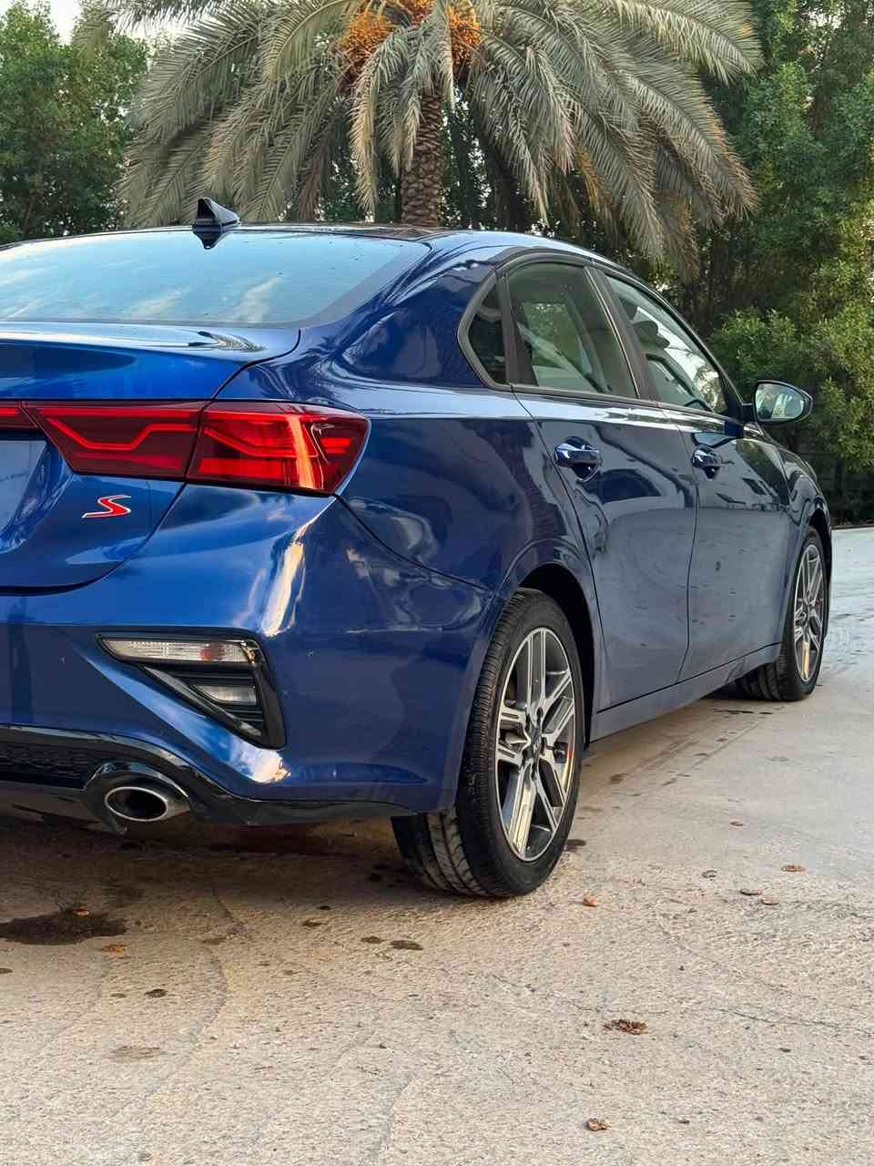 السلام عليكم فورتي للبيع موديل 2019 نص فول محرك 2000 دوش كير at صدر تبريد دوشمه وباقي المواصفات المعروفه بيها جاملغين وبنيد سونار مرفق بالمنشور مكاني بغداد المحموديه السعر 110وبيها مجال تواصل اتصل / ***********
***********

نص مكتوب في الصور:
- 39 LTE II. 5:37 BidFax.info en.bidfax.info
- 39 LTE II. 5:37 en.bidfax.info BidFax.info