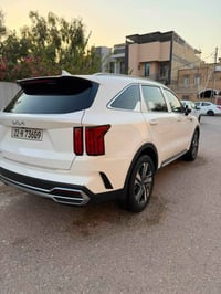 سورنتو ٢٠٢٣ • ٦ سلندر • ماشي ٤٤ ألف