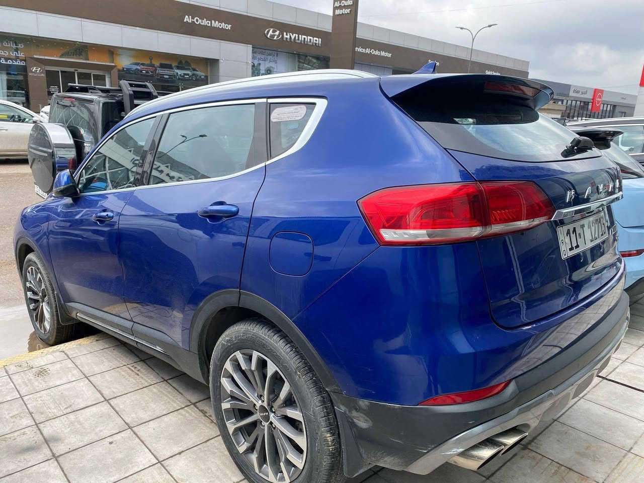 🚗 للبيع 
هافالH6 – 2019

🌍 المدينة –  بغداد – المشتل
•   🛣️  المسافة المقطوعة - 60.000 KM
------------------------------------------------------------ 
💰 السعر: 145 $ وبيهه مجال بسيط

للتواصل : ***********

✅ المواصفات :

 

📆 الموديل: 2019
🚘 الحالة: جيد جداً 

⚙️ المحرك: 4 سلندر – 2000 سي سي تيربو
🛞 الويل: 19 إنج
🌍 الوارد: وكالة نهج العراق
🛡️ الضمان: مكفولة
• كير أوتوماتيك 
• دفع أمامي 
• بصمة تشغيل + دخول ذكي
• تشغيل عن بُعد
• شاشة وسطية كبيرة تاتش
• عدادات ديجيتال
• Apple CarPlay & Android Auto
• كاميرات محيطية 360°
• كاميرا خلفية
• حساسات أمامية وخلفية
• رادارات أمامية (مانع تصادم)
• نظام المحافظة على المسار
• النقطة العمياء
• مثبت سرعة راداري
• تحكم ستيرن
• كراسي جلد
• كراسي أمامية كهرباء
• تكييف أوتوماتيك ثنائي المناطق
• فتحات تكييف خلفية
• مرايا كهرباء مع طي
• زجاج كهرباء
• أنوار LED أمامية وخلفية
• لايتات نهارية DRL
• هاند بريك كهرباء + Auto Hold
• نظام الثبات الإلكتروني ESP
• مانع الانزلاق
• مساعد صعود المرتفعات
• جنوط ألمنيوم 19 إنج

#للبيع #سيارات_للبيع #سيارات #بغداد_سيل
