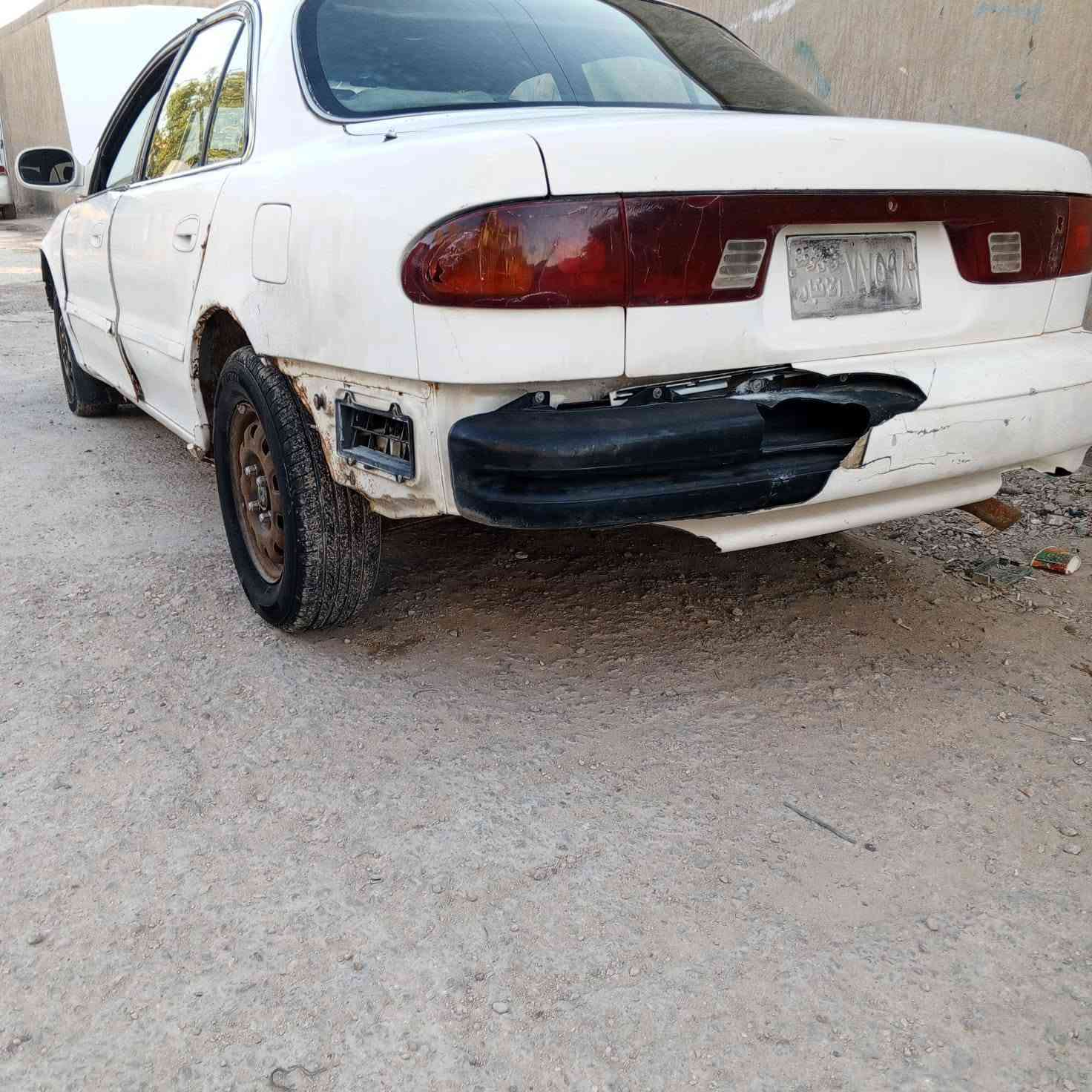 السلام عليكم 
سونتا تو موديل 95
محرك 1800لا تبخير لا تنقيص
كير اوتو
تبريد شغال بس يردلا غاز
رقم اسود مكمرك كامل 
السياره جدا نضيفه عوزها سمكره بوب ودوسات فقط 
السعر22$وبيها مجال 
الاتصال ***********
