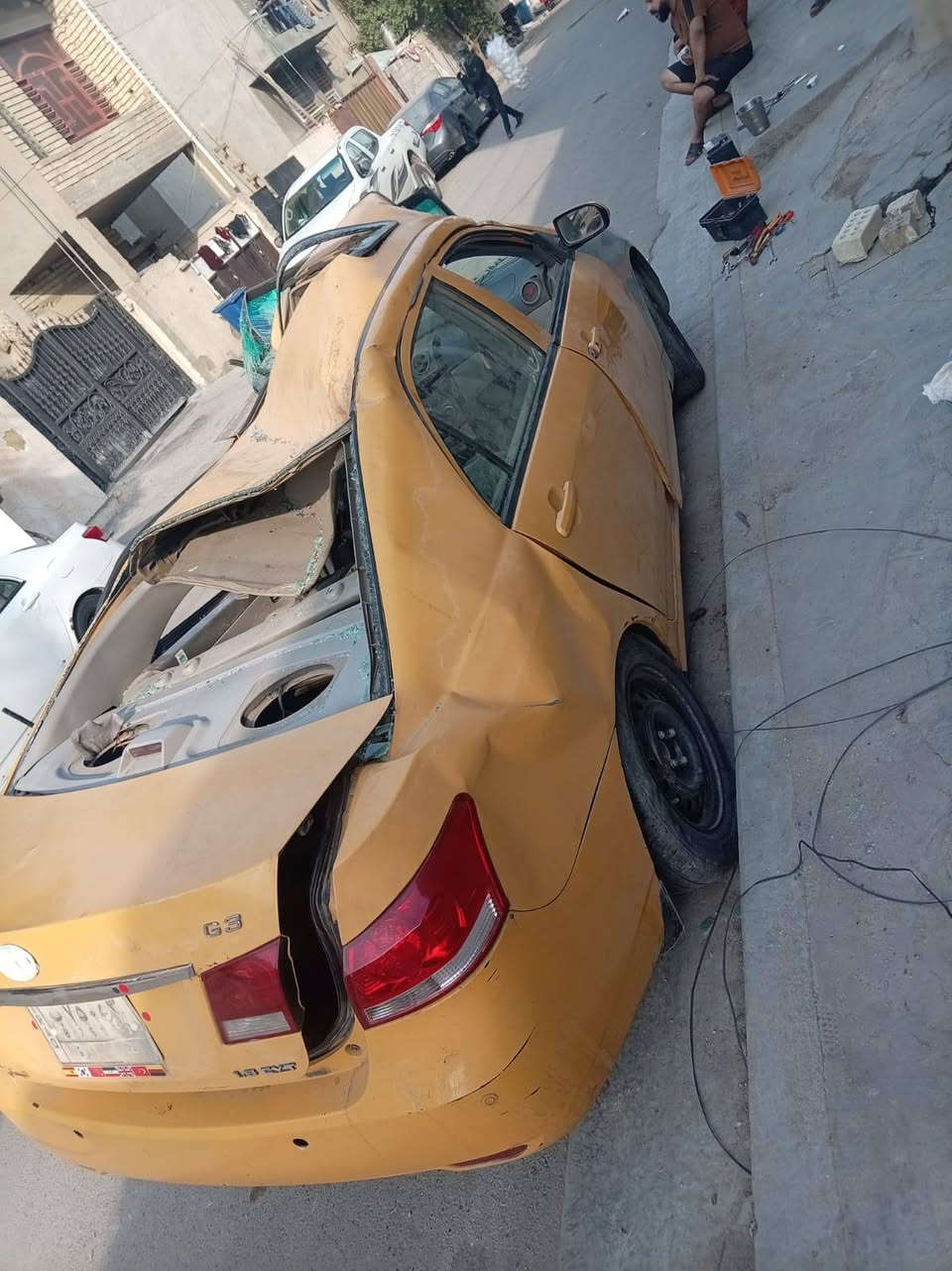 بي واي دي G3 • مكينه كورولا 1800 • محور حادث