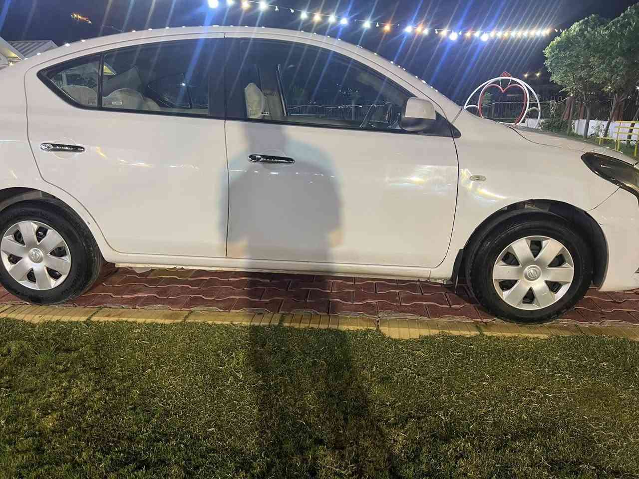 نیسان سەنی مۆدێل2019 جوانوپاک بەناوناکرێ بەشەرتی  هەمووشتێ حیجزی لەسەرنەبێ ومالی کەس نەبێ وسەنویشی لەگەڵە نرخی 65 مەجال ژمارەی خاوەنی ***********

