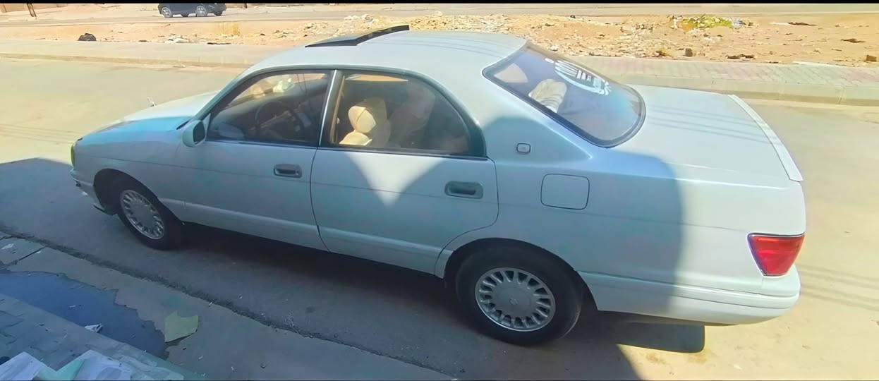 سلام عليكم ورحمة الله وبركاته
سيارة نوع بطه للبيع موديل 93 قطعتين نضيفة ومكفوله من العيب الشرعي سنويتها تسقط سنة 2027 رقم بابل مشروع وطني لونها لؤلؤي سيارة نضيفة وخير من الله للاستفسار التواصل مع صاحب السيارة عبر هذا الرقم 
***********
