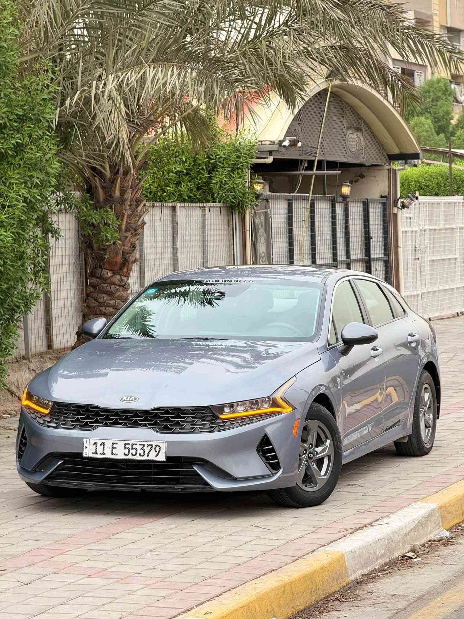 اسلام عليكم
كيا K5 موديل 2021 فئة LXS
وارد امريكي محرك 4 سلندر 1600Turbo مامفتوح
كير اوتوماتيك وعادي 5 أنظمة قيادة
صور الحادث مرفقه بل منشور + بلعراق صار بيها صبغ باب خلفي صبغ فقط بدون ايرباك 
رقم بغداد دولي رقم وهزة وسنويه جديدة بأسمي شرط التحويل كير محرك مكفول تبريد ثلج تخم تاير جديد صدر امامي خلفي بحاله ممتازه 

المواصفات:
بصمه تشغيل عن بعد هندبريك بصمة اوتو هولد
رادار امامي رادار جانبي
نظام الفرمله التلقائيه
نظام التنبيه خروج عن المسار نقط عمياء مثبت سرعه
مانع انزلاق حساس اطارات
لايت زينون 4 عدسات
ليد امامي خلفي
شاشة كبيرة كاميرا دوارة حساسات باقي الموصفات معروفه 
الرقم للأستفسار : ‭***********‬
السعر : 125 وبيها مجال 
العنوان : بغداد
