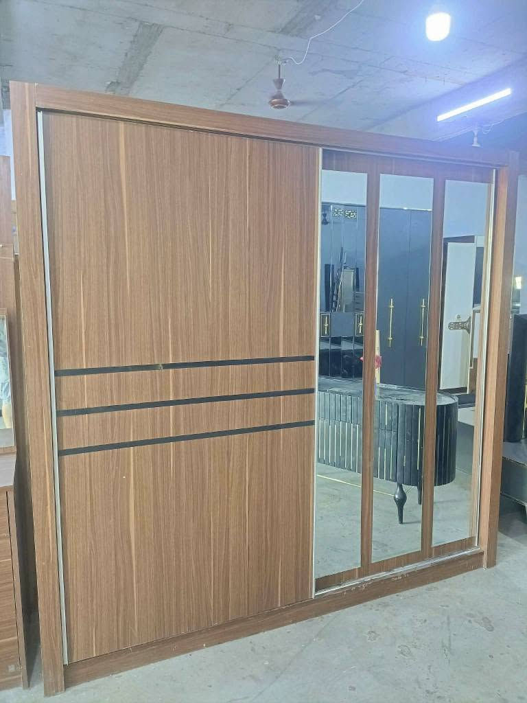 غرفه نوم تركي نظيفه لبيع سعر 350 شاري يخابر رقم *********** كركوك, العراق
