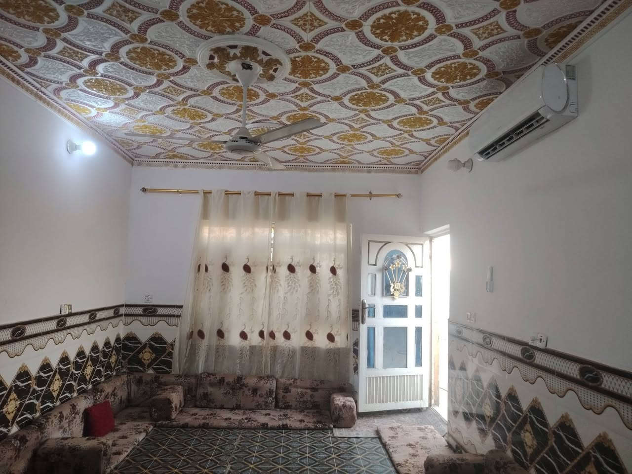 نهاية حي الشرطه • بناء جديد • غرفة وصالة