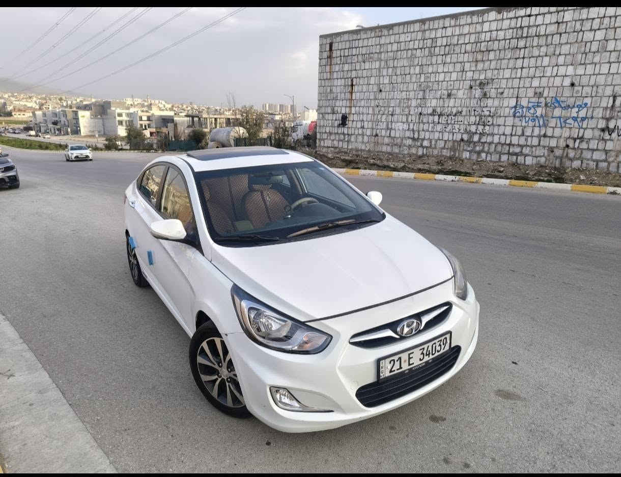 سەیارەکە مۆدێل 2014 مەکینە 1.6گێڕ ئۆتۆماتیکو عادی 
سەیارەکە فولە 
سڵایت 
سوکان ڤۆڵیۆم 
ئاوێنەکارەبا 
لیتی زینۆنو زەردی هەیە 
ئیکۆ مۆد 
کوشن جەگ 
تەبرید ساردو گەرم مەزبوت 
سەیارەکە 190هەزار ڕۆشتوە
4تایەی تازە تازەی لەژێرە 
هەیکەلی سەیارەکە زۆر تازەو ڕێکو پێکە 
سەیارەکە دوای دەعمە چەمەلەغو بۆنیتیشی بۆیاخە
بۆلێخوڕین زۆر نەرمەو هیچ هیچ کێشەی نیە 
*********** السليمانية, العراق
