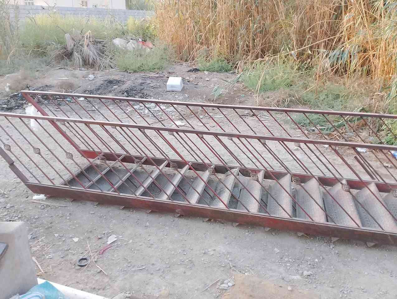 للبيع درج ثقيل قياس 550 تقريبا
عرض 85   22بايه عنوان بغداد شهداء البياع  ***********
