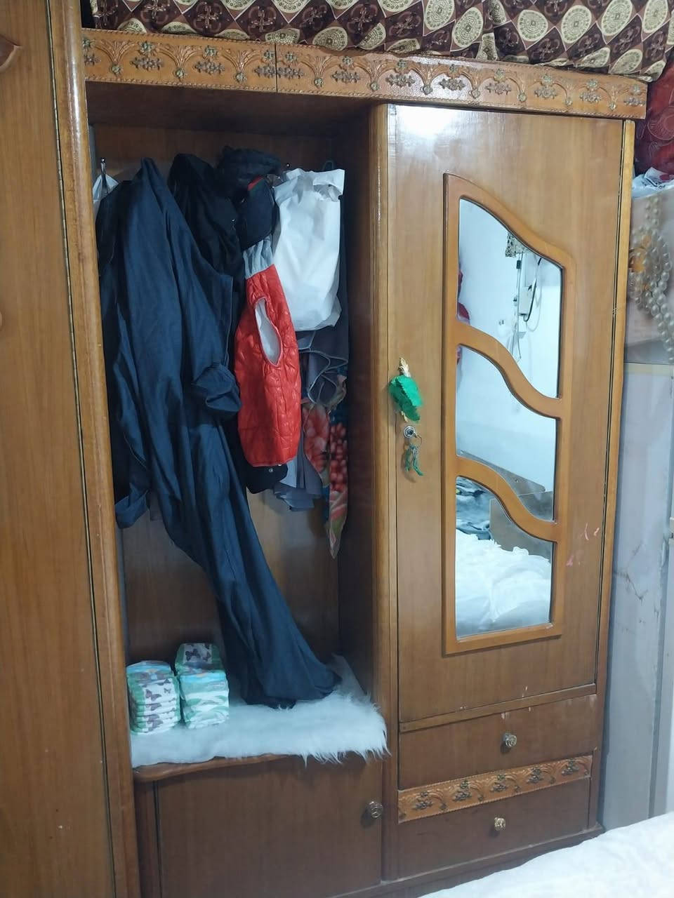 قرفه عراقيه تزكام مستعجله على بيع الشراي والسفسار على هذا الرقم***********
