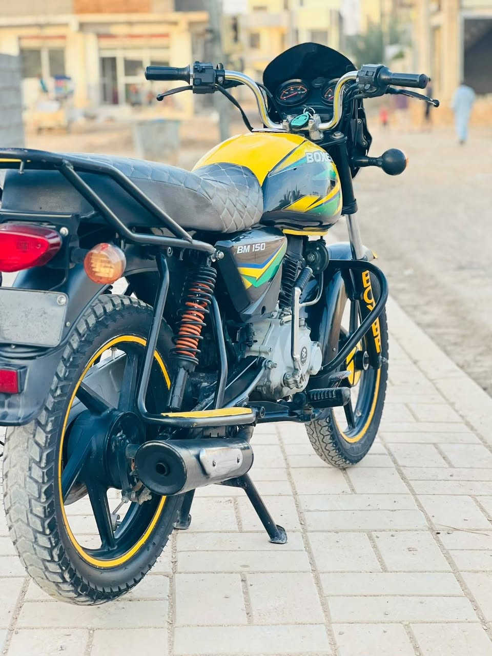 بوكسر • موديل ٢٠ • اوراق سوري
