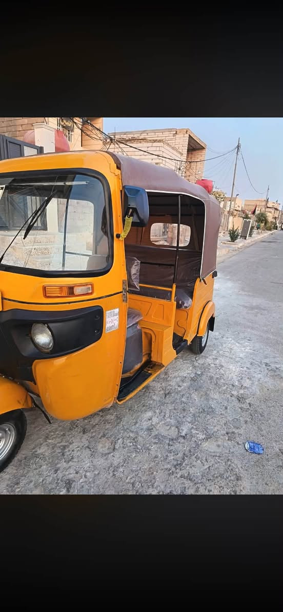 سلام عليكم تكتك لبيع ٢٠٢٠
لون اصفر 5800 وبيه مجال ‭***********‬
