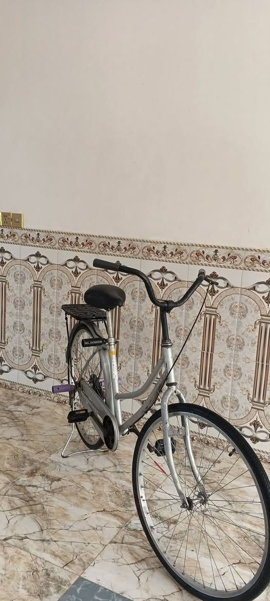 السلام عليكم باسكل للبيع حجم 26 لون رصاصي  نضافه 85 بل ميه مابي اي نقص بريك وره دسك 90 باسكل نضيف كلش وسعره مناسب المكان الديوانية قضاء سومر للاستفسار خاص او على هذه الرقم ‏‪***********‬‏بي واتساب
