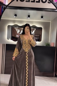 كلابيات • خامة نازك • ألوان ومقاسات