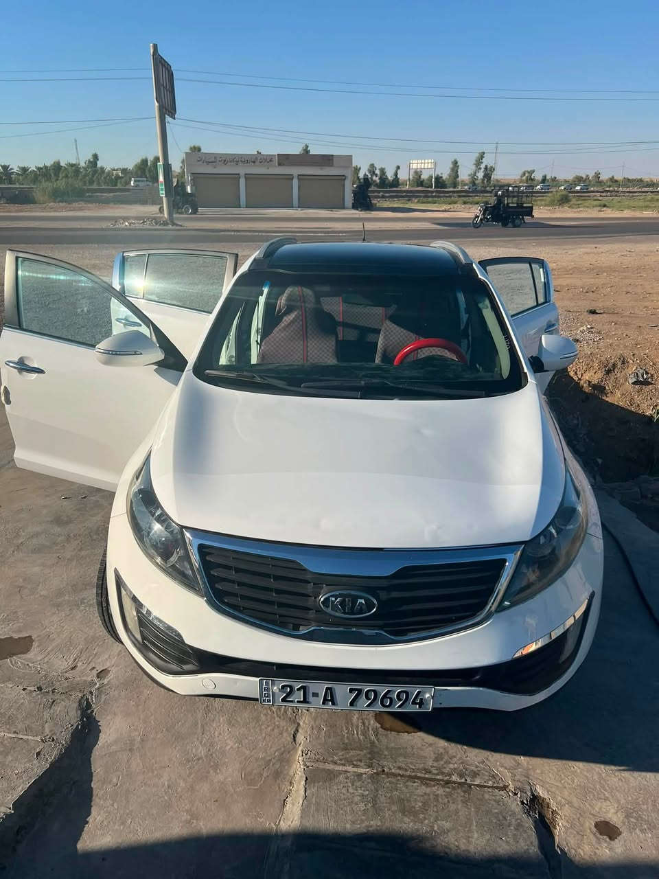 سبورتج للبيع موديل ٢٠١١ خليجي  بيها قطعه چامرلق  وحافه لباب مال لجنطه سياره كلش حلوه تخم تاير جديد صدر لسياره كامل  بنورامل قطعتين سقف اسود تبريد ثلج 
السعر ١٢٥وبيها مجال اتصال ***********
