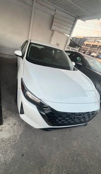 نيسان سنترا SV • ٢٠٢٤ • ١٥٠٠٠ ميل