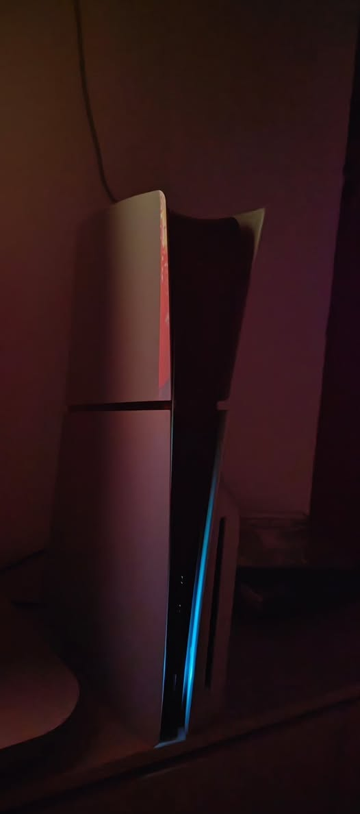 متوفر بلي 5 للبيع
ذاكره 1 تيرا
نظافه فول كما موضح بصوره
مع بلازمه وميز
واربع اقراص نظاف
كل هذا وبسعر 1325 وبيه مجال
***********
