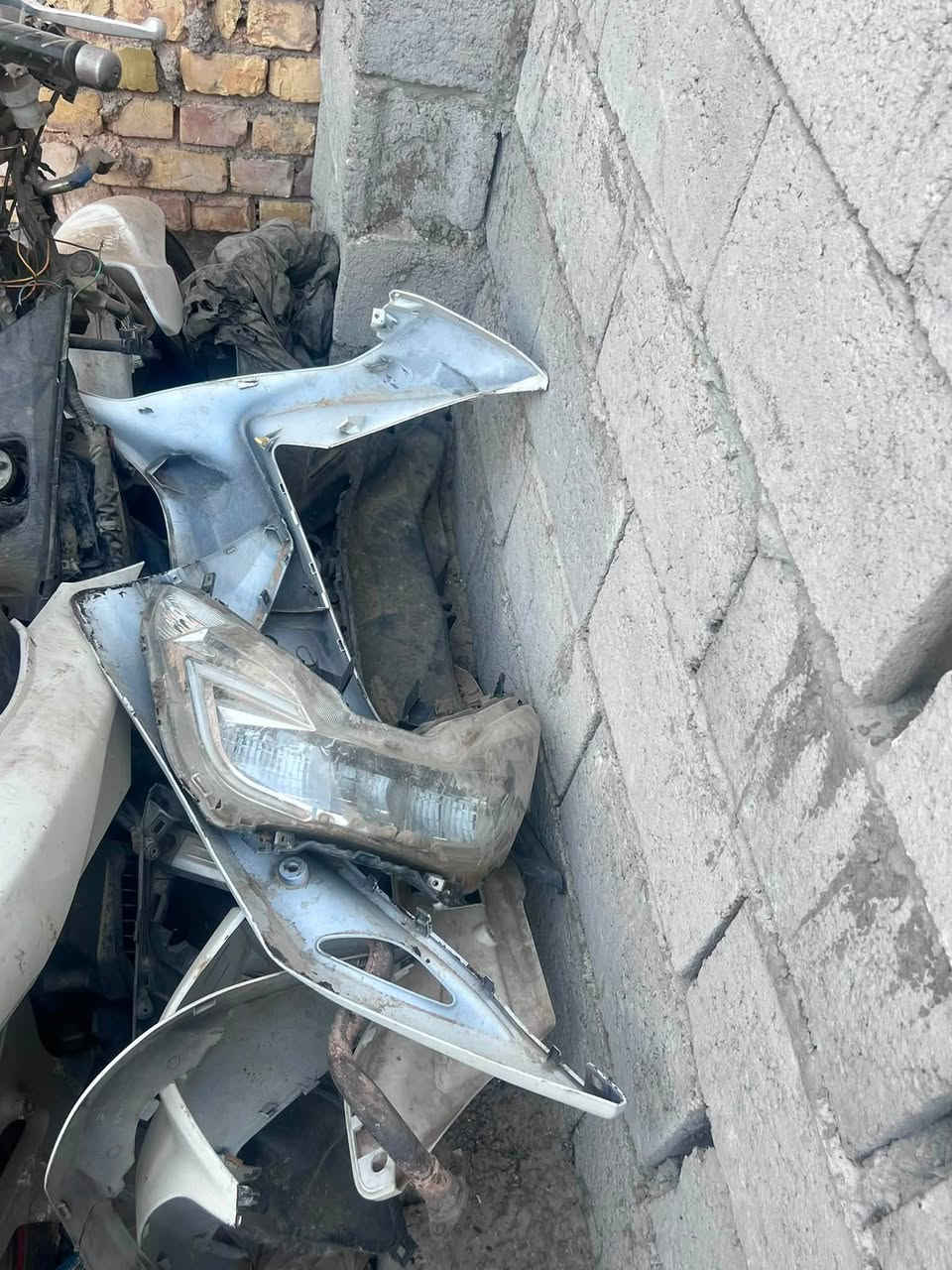 سلام عليكم بي سي اكس جيل ٢ ياباني غراضها وكفراتها كلها كاملة يرادله  عقل مكينة شغالة أبيع كوم حديد مكاني الحسينية السعر ٧٠٠ بيها مجال ***********
