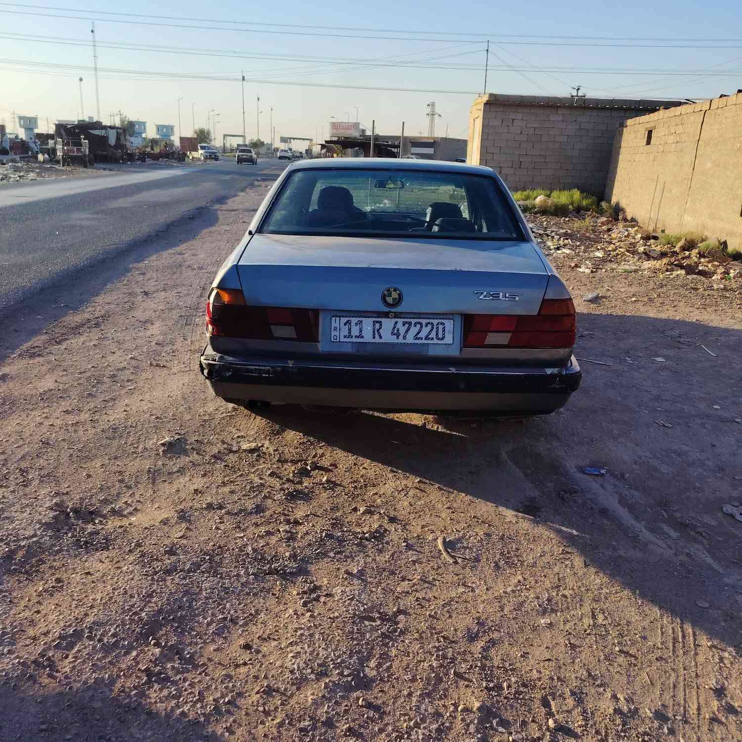سلام عليكم سياره للبيع بي ام دبليو موديل 93 مكينه كير جدد حداديه اماميه خلفيه جدد سياره جاهزه عله اخر حبايه سياره رقمه بقداد نكليزي السياره بسمي مداوره ثاني يوم علمن بس تبريد مفصول(***********)
