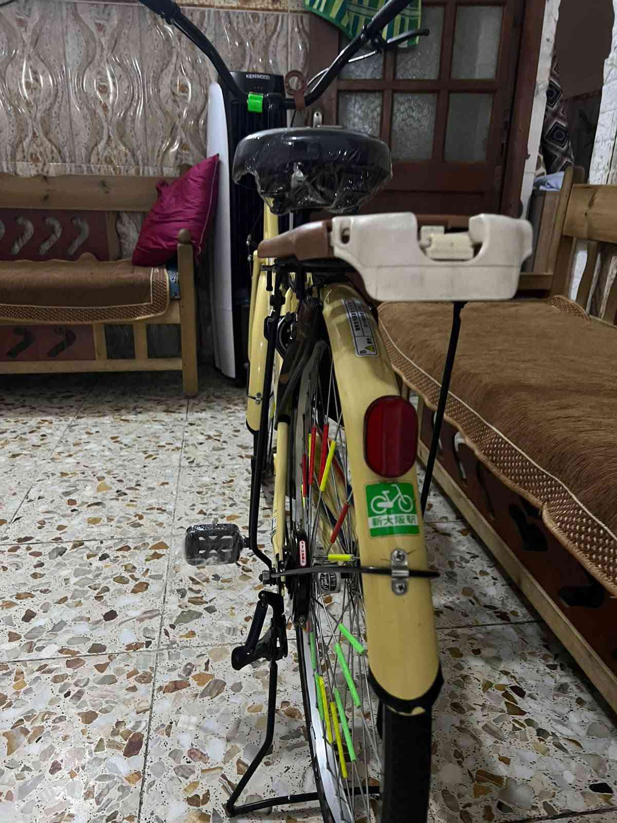سلام عليكم باسكل حجم 26باسكل نضيف ما واصل للشارع باسكل تاخذه وتدعيلي 
موديل 21بشهر 3
اتصال عل رقم 
***********

