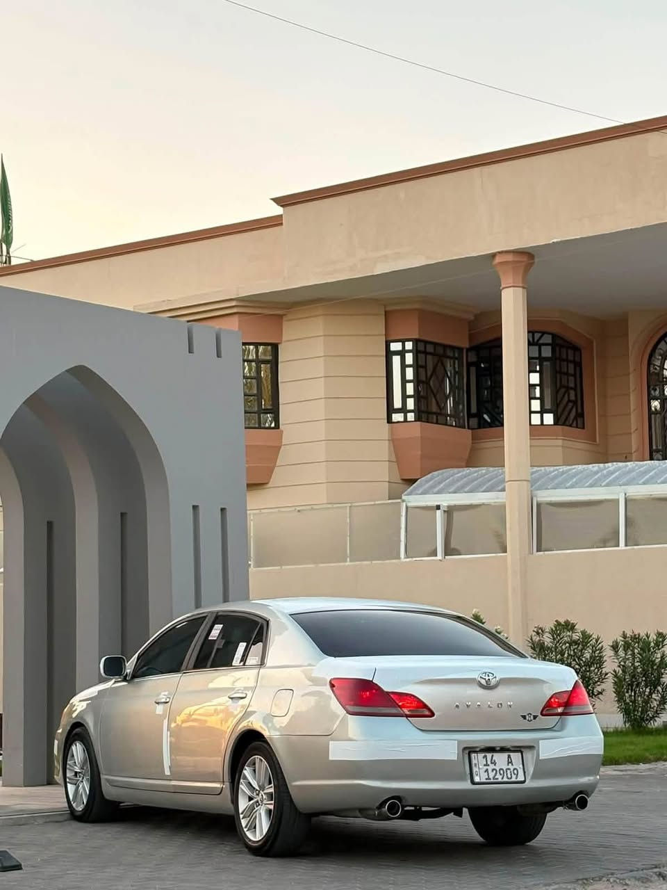 سلام عليكم مراوس بنيسان سني فقطط
افلون ٢٠٠٧ وارد امريكي مكينه وكير وتبريد وكهربائيات كفاله وحداده من الدعاميه للدعاميه جديده
السياره ضربتها بيبان ثنين ومصبوغه عام جماليه 
البيع شرط التحويل
للأستفسار ***********
