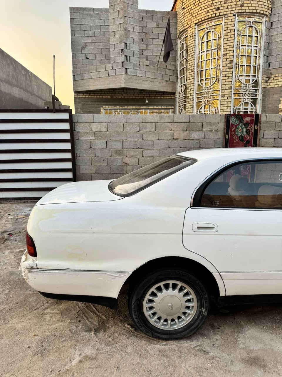 بطى للبيع مديل 2000 مكفولة كص ونقل جثة كير ومحرك محرك هستوة مبدل سنوية صار الها شهر من صقطت رقم بصرة راء مرحلة وكاملة راعية يريد تحويل ثاني يوم 
مكان السيارة بصرة شط العرب
السعر 48 وبيها مجال 
***********
