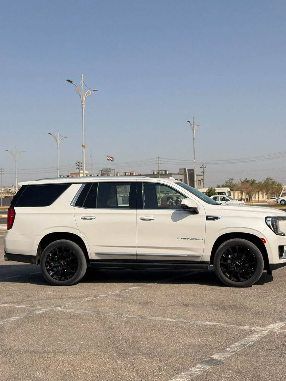 السلام عليكم السعررررررررررر  440 وبيها مجال 
انسب وارخص 
جمسي يوكن دينالي 2022 Vip للبيع وارد امريكي حادث خفيف بدون ايرباك صور الحادث مرفقه مع الصور 
العداد : 37 ميل
السيارة جديدة بمعنى الكلمة ريحه الشركه بيها شرط

مكينه وكير وكهربائيات كفاله شرط

مواصفات دينالي فول 1/1 

اللون:صدفي

‏VIP كشنات منفصل
كيجات دجتل فول مواصفات
حجم المحرك : 6.2 لتر
عدد الاسطوانات : 8 سلندر
القوة الحصانيه : 420 حصان
الكير بوكس : 10 سرعات
فول مواصفات للأخير :
دخول ذكي للسياره ( بصمة )
دفع رباعي دبل
دوسات كهرباء
1. شاشه اماميه كبيره
2.قاصه 
3.كامرات 360 درجه
4.نظام ملاحه
5. بانوراما طكتين
6.شاحن واير ليس
7.كشنات جلد
8.كشنات كهرباء
9.كشنات خلفي منفصل
10. رادار تحديد مسار
11.رادارات جانبيه
12 رادار امامي
13. ثلاث قطع تبريد
14.هيترات بالكشنات تدفئه تبريد امامي خلفي
15.دوسات كهرباء تفتح ويا الباب وبيها لد من جوه
16. بصمه + بصمة ابوب 4
17. صندوك كهرباء
18.فورويل 4x4
19. هند بريك بصمه
20.استيرن كهرباء
21.اوتو ستوب
22.حساسات خلفي امامي
23.كشافات
24. لايتات لد + فول زنون
25. بكلايت لد خلفي
26.ويل كب كروم
27.كشنات الخلفيه كهرباء
28.سبعه راكب
29.داتا شو
30.هيتر بالاستيرن
31.فول تحكم ستيرن

السياره دخول جديد رقم كربلاء  مميز 87755 باسمي

مكان السيارة كربلاء

للاستفسار على رقم ***********-***********
