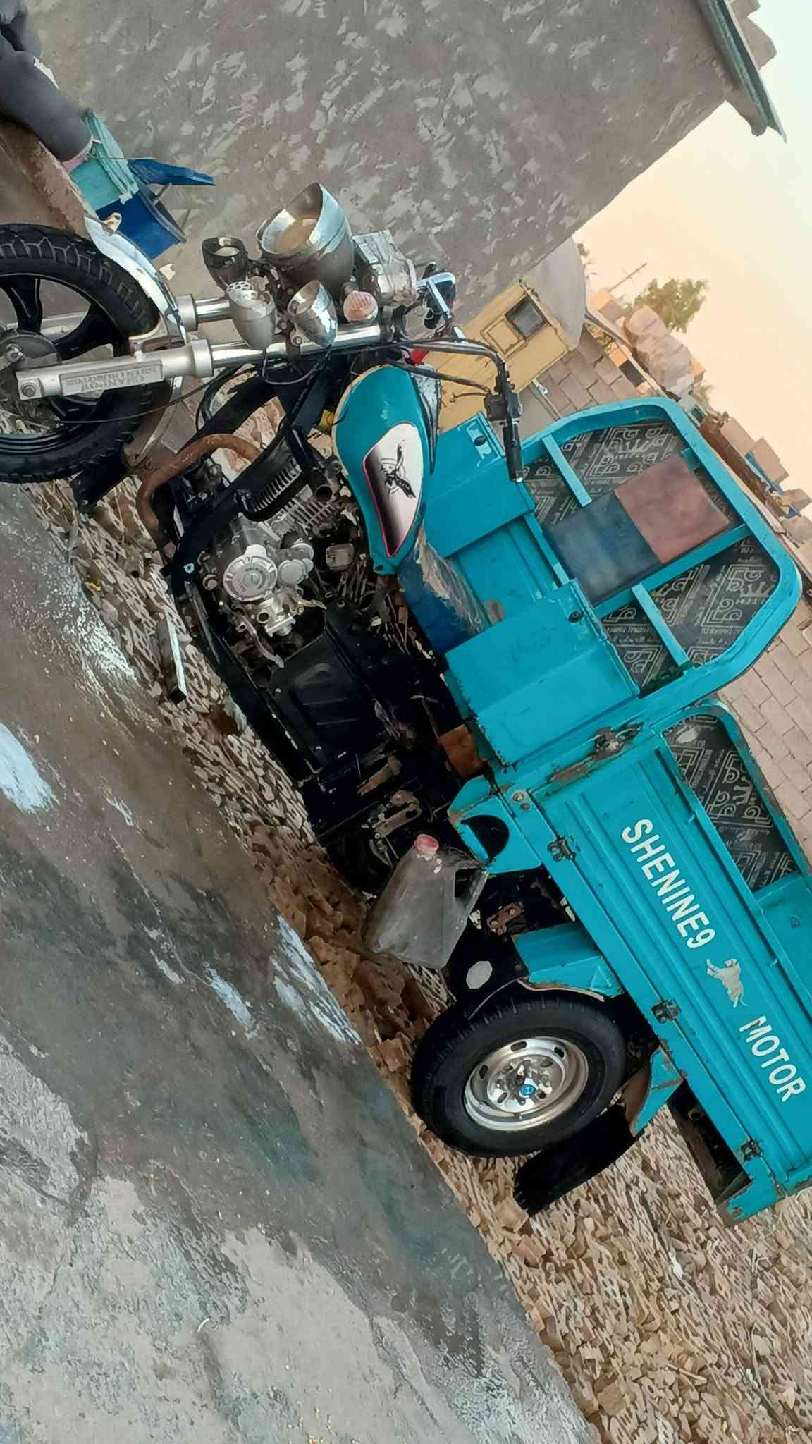 السلام عليكم ورحمه الله وبركاته ستوته للبيع موديل 22 الستوته نضيفه عوزه ترتيبات اوراق ابئسمي تترقم شاصي ورگبه مكفولات كهربائيات كامله العنوان بغداد النهروان السعر 1700 وبيها مجال الاستفسار ***********
