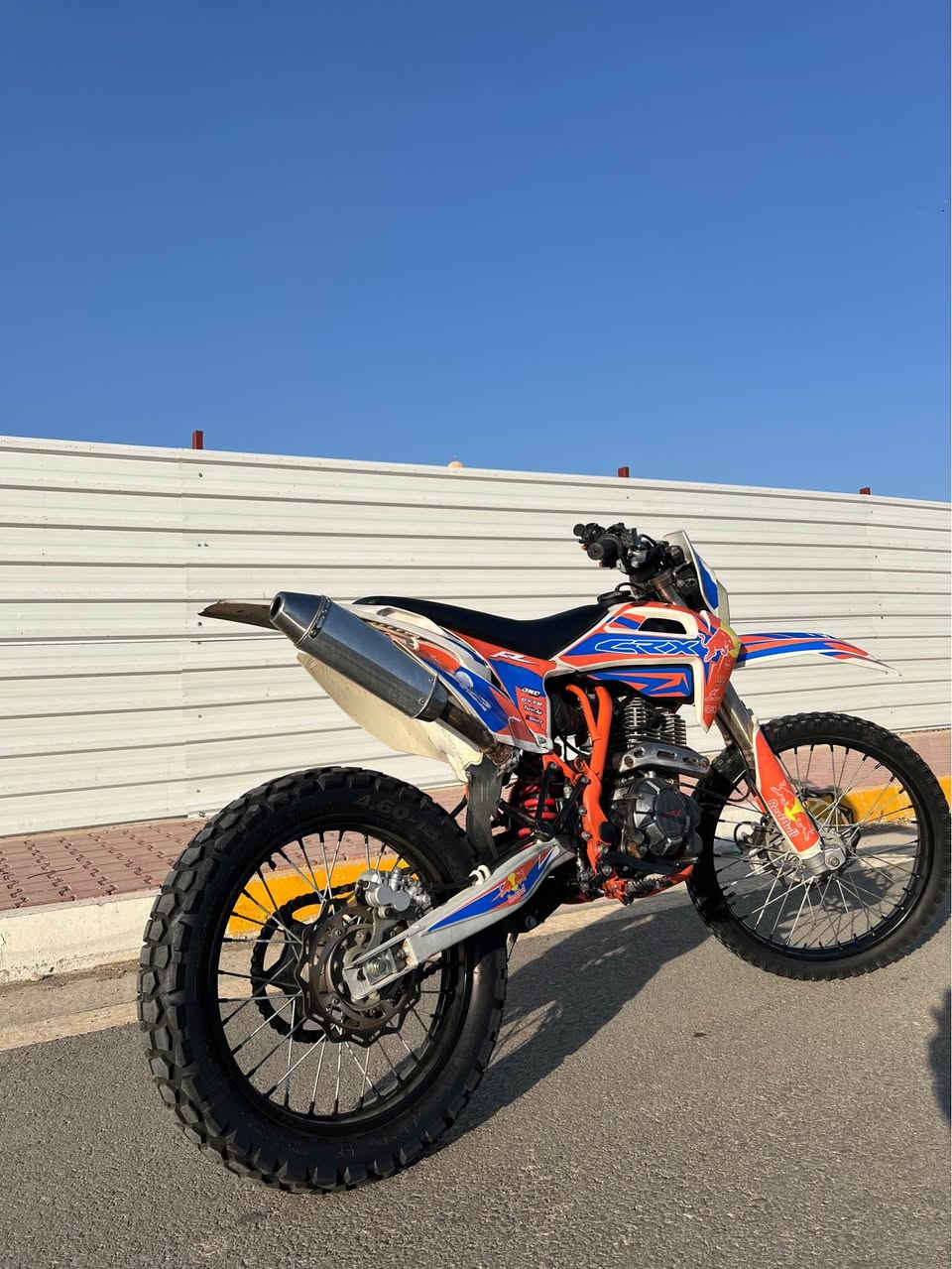 ‎سڵاو ئەم ماتۆڕەبۆفرۆشتن CRX42 مەکینە 250ccلاقەواتی خۆی بێزارە مۆدیل 2022هەموو گیانی بەشەرت نرخی 900‎ أربيل, العراق

نص مكتوب في الصور:
- سلاو ئەم مۆتۆرە بۆ فرۆشتن لە سلێمانی جۆری مۆتۆر CRX42 مە کینە 250cc لاقەواتی خوی بێزارە مۆدیل 2022 هەمە موو گیانی بە شەرت نرخی 900 هەزار ژ.م ***********