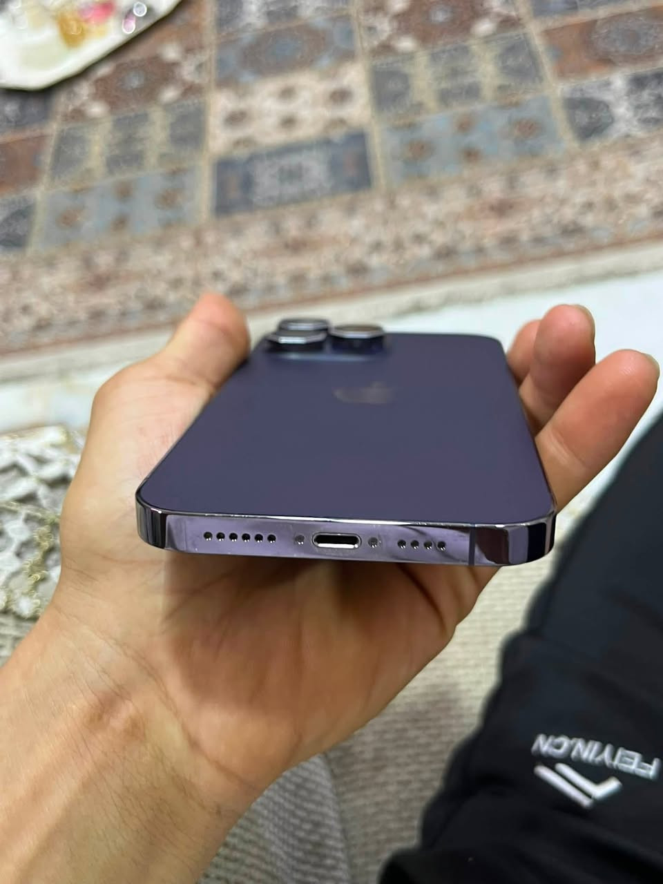 السلام عليكم حبايب ايفون14 برو ماكس وتر مكفول نضيف فول دبل خط CH كامل ملحقات بطاريه79 السعر875 وبي مجال بسيط مكاني كربلاء ***********
