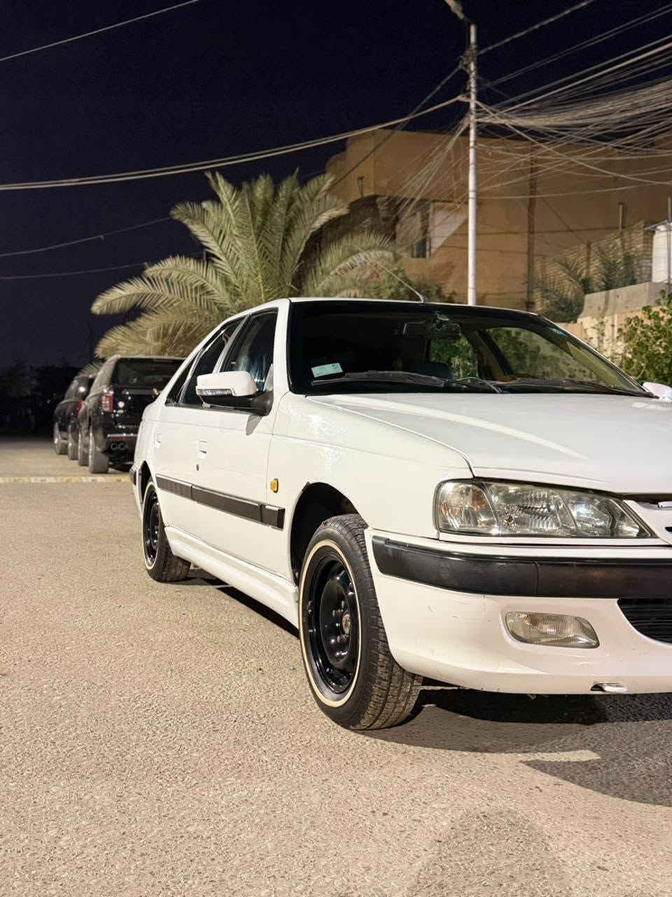 السلام عليكم ورحمه الله وبركاته 
بيجو بارص موديل 18سياره بأسمي سنويه لل31 هزه جديده
السياره حادثها خلفي مواصل للحوض . السياره جاهزه من كلشي برغي مناقصها السياره تبريد ثلج حداديه امامي وخلفي جديد تخم تاير مكينه وكير كفاله  . سعر السياره 57 بيها مجال بسيط  مكان السياره بابل/مركز الحله رقم هاتف ***********
