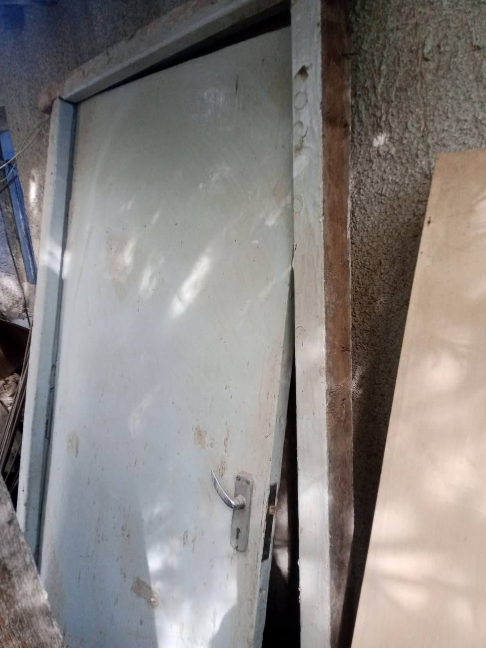 بيبان خشب • الحريه الدور