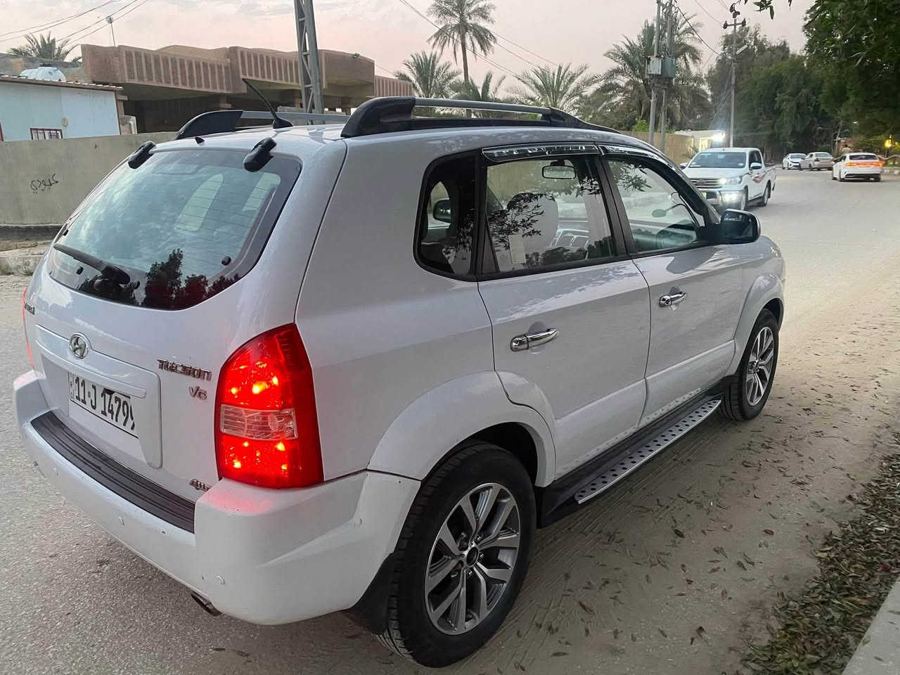 هونداي توسان2009
خليجي ، بارد باب السائق، وصبغ  قليل اطراف الچاملغات الامامية،محرك v6 ,2700 بحالة ممتازة، حدادية جديدة، باتري جديد،تبريد ممتاز ,إدامة كامل منظومة الماء والبنزين، بقطع غيار اصلية.

،السعر 115

 : نجف***********
