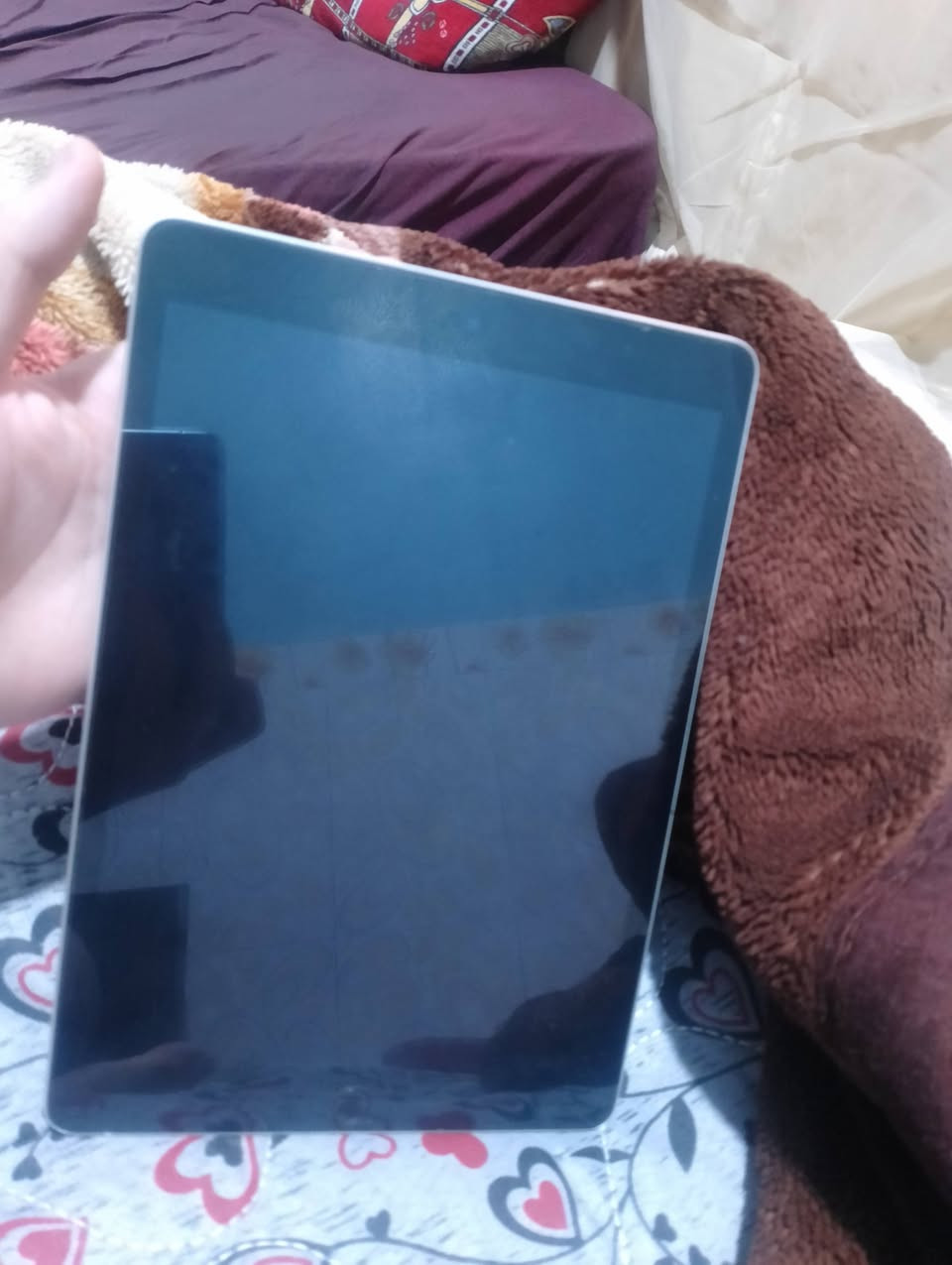 iPad9
للبيع 
الذاكره64
 النظافه99
مامتبدل بي اي شيء
ويجي وياه الكرتون مال ايباد
السعر 250
المكان بصره
للتواصل***********
