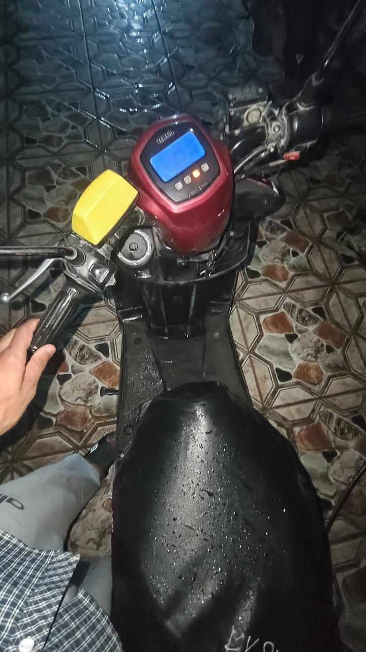 دراجة بوليس نوزل للبيع كل شي شغال بيها ومكينة ما مفتوح ***********
