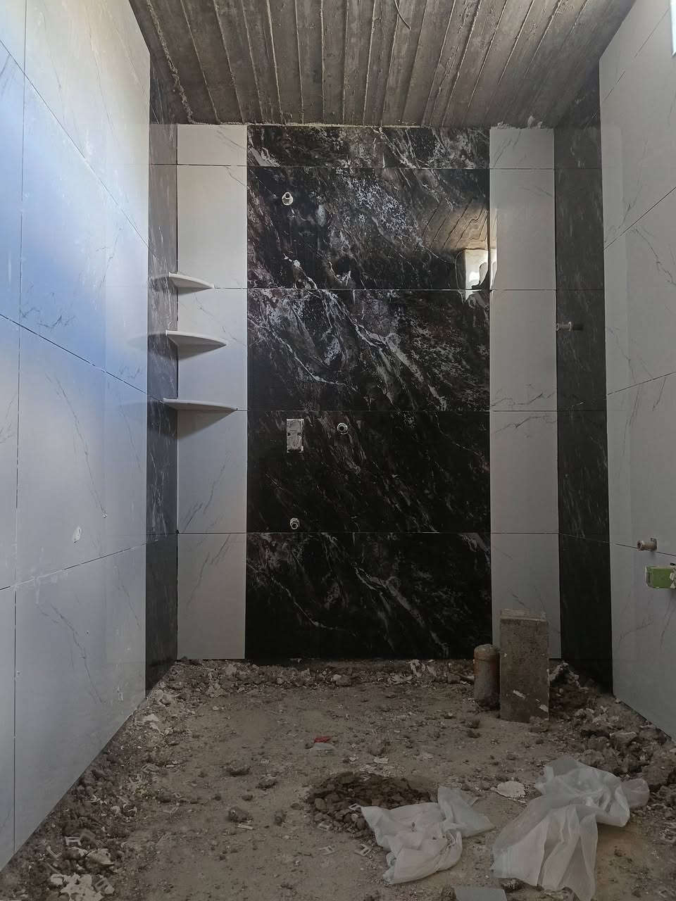 👷‍♂️ خلفة سيراميك وبورسلين
متواجد بلقائم حاليا– شغل مضمون 💪
اللي محتاج شغل سريع ونظيف يراسل خاص 💬*********** بي واتساب
