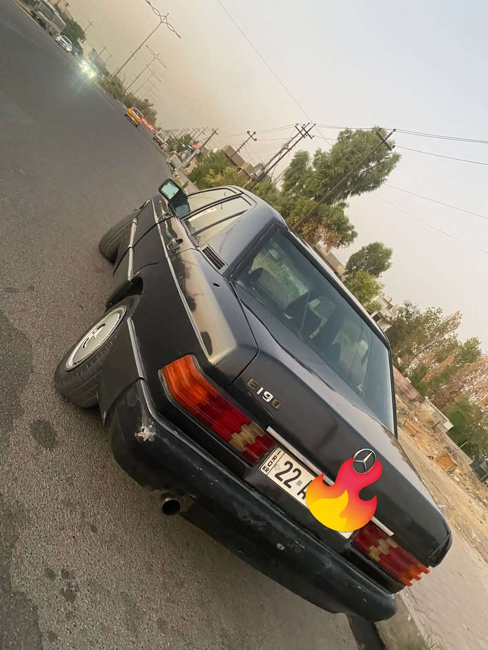 مارسيدس E190
موديل 1991
رقم اربيل جديد انگليزي 
كوبون بانزين 
سنويه لحد 2029 
تبريد تدفئه شغال
كير ومحرك وينجي 
ضرر فقط جاملغ سكن شبر 
بدون شواصي بدون خياس
صبغ جماليه
السعر / 52 وبي مجال للشراي
تفاصيل واتساب او اتصال / ***********
