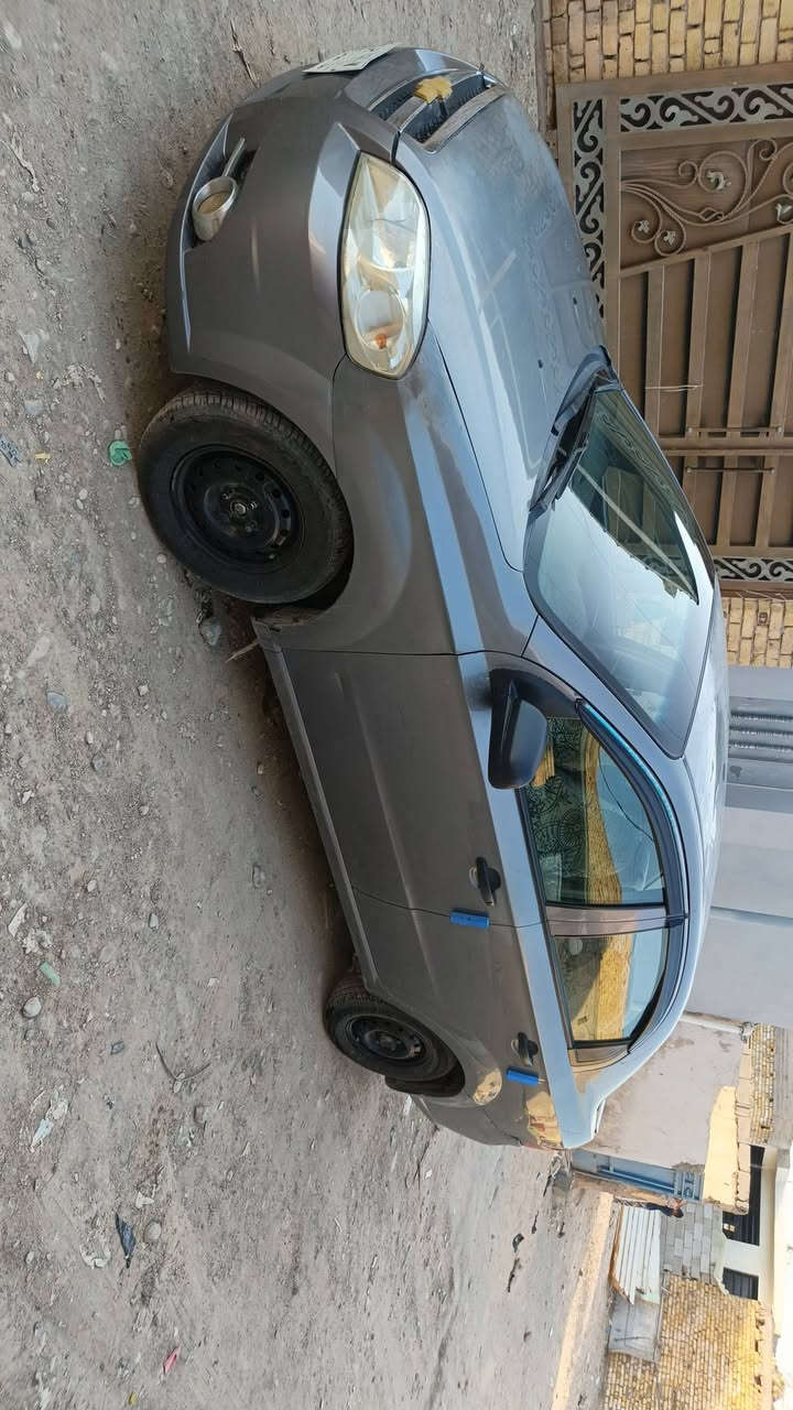 موديل ٢٠٠٩مكينه مسكر ١٦٠٠وارد خليجى كير عادى سياره بيه بس جاملغ امامى بارد واحد تخم تاير جديد مكينه وكير وحداديه خير من الله تبريد شغال بس كمبريسر ضعيف رقم المانى بغداد مشروع وطنى سعرها ‏‪***********‬‏

