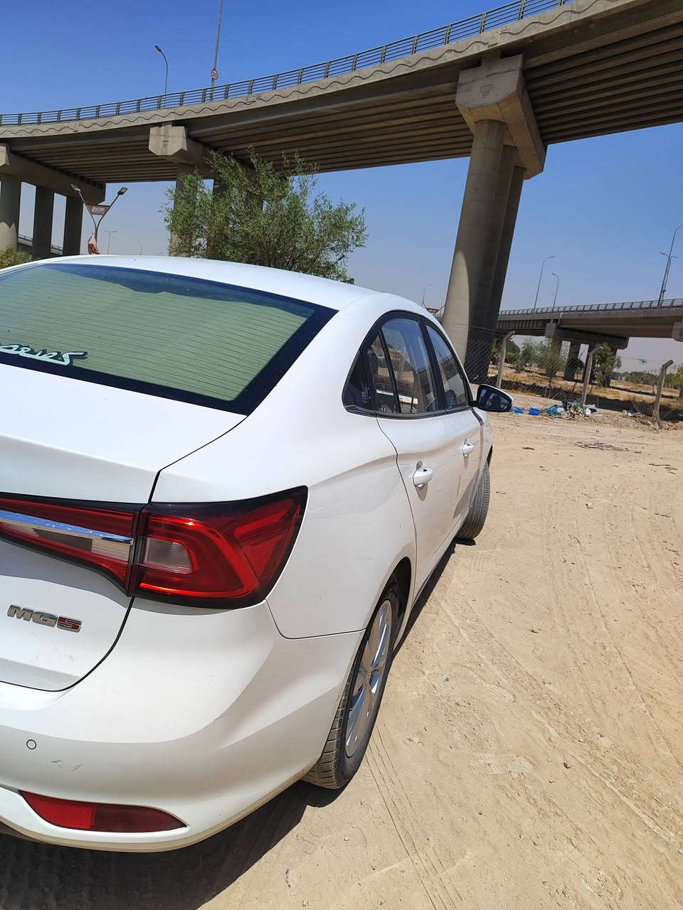 للبيع MG 5 موديل 2023 فول مواصفات عدى الفتحة كير محرك حدادية تبريد خير من الله بصمة تشغيل تحكم ستيرن شاشة بلادية يعني تتحكم بالستيرن وبالكير والمحرك . كروز سرعة كيج حماوة السيارة بيها منظومة غاز حكومية وبيها كرت ضمان يعني امان يعني ماكو اي ادوانز يعني ماكو صرف السيارة حلوة ونضيفة وتعال وشوف احلى من الصور السيارة بيها ثلاث قطع ومامصلحها البنيد مصبوغ وجاملغ وباب على البارد ترجع ابيع على حالها السنوية لل 2029 وياها سويجين مو واحد السيارة ماشية 86الف وقابلة للزيادة السعر 85 وبيها مجال بسيط حك الجية المكان النجف الاشرف للاتصال ***********
