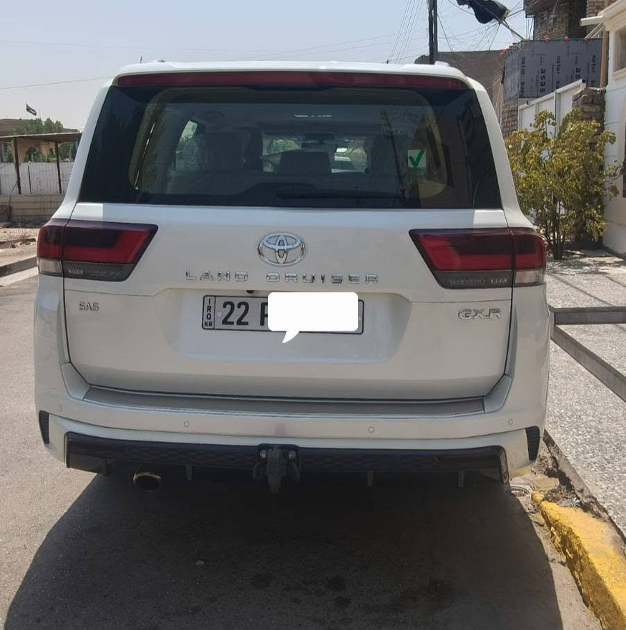 سلام عليكم 
لاندكروز موديل ٢٣ رقم اربيل تريد وكاله تريد تحويل 
السياره ماشيه ٥٢ الف حقيقي مكانه بغداد المشتل ساز اصل ام التطبيق مكفوله كفاله عامه عدا جكه موضحه بالصوره 
سعره ٦٤٨ ورقه
 *********** مراوس فقط لاندكروز ١٤ او ١٥ جديد اذا مو جديد ما اراوس
