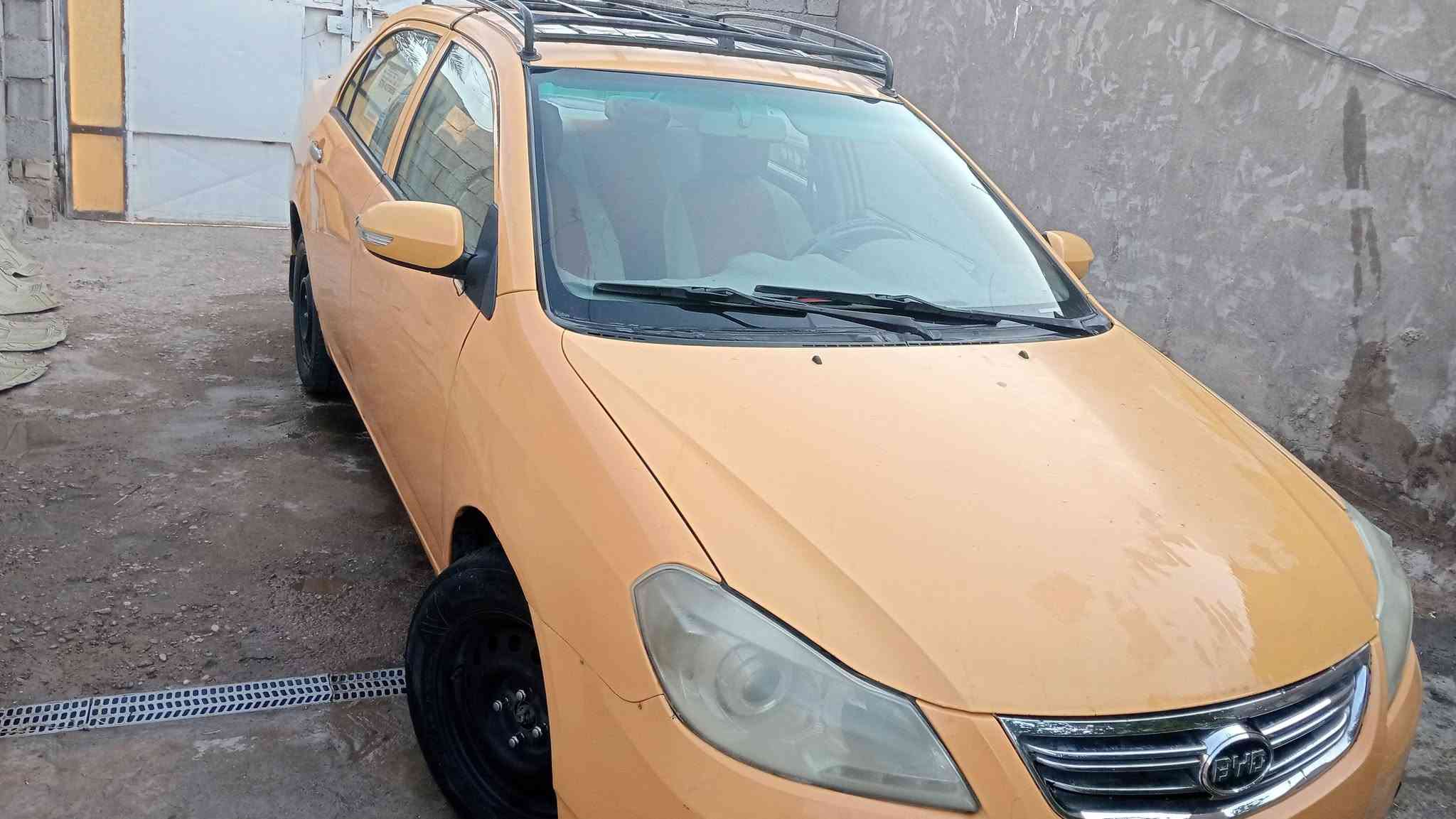السلام عليكم    للبیع 
BYD   G3    موديل 2013
اللون: اصفر - اجرة بغداد
السيارة باسمي تحويل مباشر ثاني يوم 

السنوية: ساقطة من تاريخ 23 / 12 / 2025 
غرامتها قليلة كلش السعر  ( 42  ) مكان زعفرانية 

المحرك: بلادي ما مفتوح
الكير: عادي - خير من الله  تفاصيل اكثر ***********
