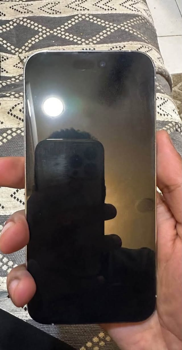 ايفون ١٤ برو ماكس
ابيض 
شريحة وحدة
نظافة ١٠٠٪؜
بطارية ٩٤
ذاكرة ٥١٢
جهاز نظيف كلش
سعر مليون
