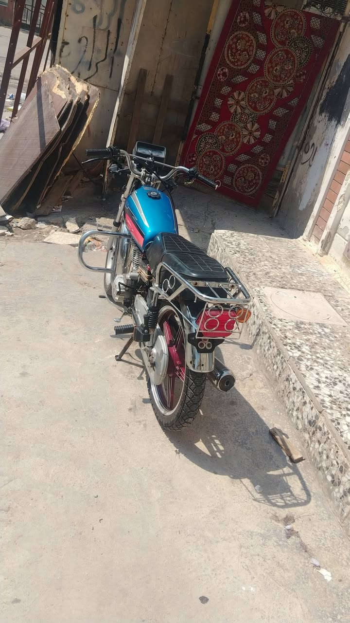 السلام عليكم دراجه ايرانيه بعدها بحاله الامتياز
سعر450 وبيها مجال للطيبين والتفاصيل كله بالفيديو رجاء مو شراي لا يظل يعامل والشراي خابر وبيه خير ويتدلل***********
مكان الدراجه بغداد حي اور

