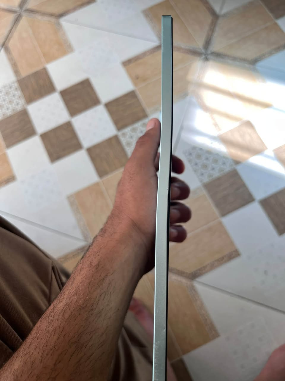 سلام عليكم تاب بلاك فيو للبيع ذاكره ٢٥٦  شاشه شخط مابيه شاصي نضافته ٨٠/١٠٠ جهاز حلو ومال بيت سعره 125 وبي مجال قليل عنواني بغداد الشعب رقم فقط واتساب ***********
