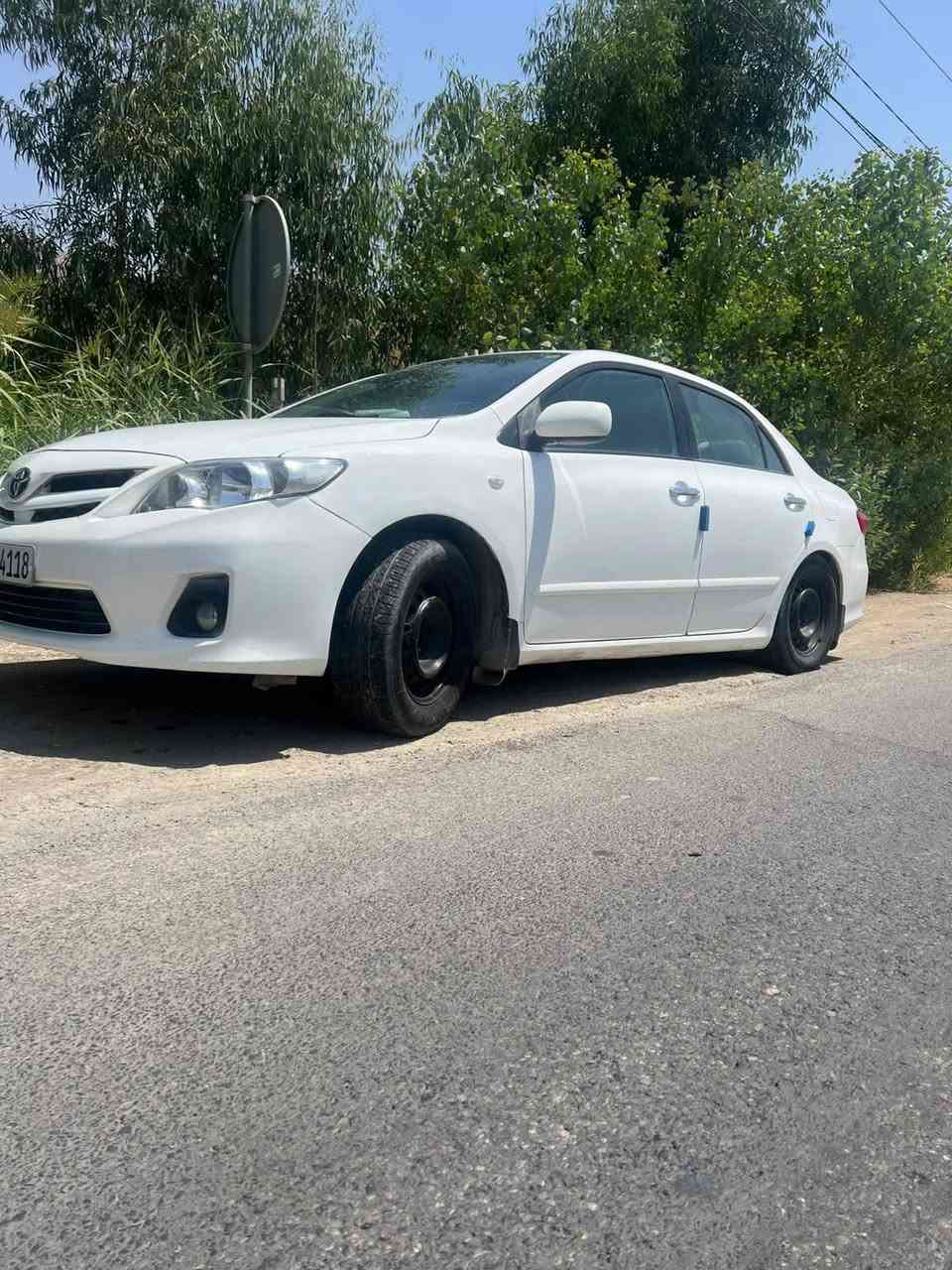 سلام عليكم كورلا 2011 خليجي رقم اربيل تحويل شرط  بيها قطعه 1صبغ فقط الجاملغ الئمامي  وبيها براد بل باب الوره السكن  بدون دواخل سياره صدر شرط مكينه وكير شرط تبريد ثلج ***********     سعر 106 بيها مجال حك الجيه  عنوان سامراء
