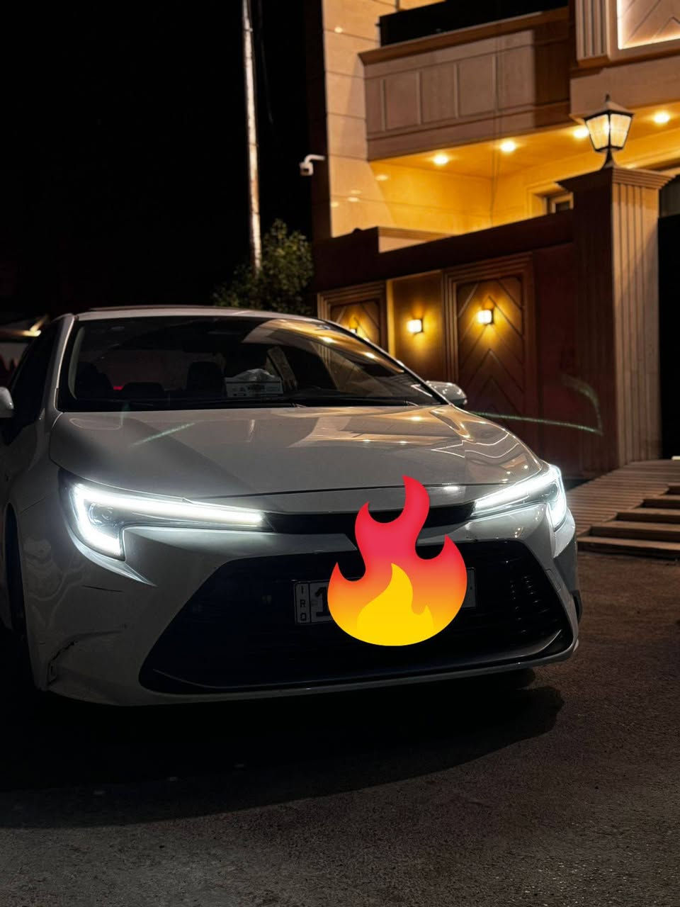 كورولا هايببرد شكل امريكي باسمي ٢٤ ماشيه ٤٤ 
بيها جاملغ مصبوغ وبابين كلير ملاون ويا 
١٣٦ وبيها مجال 
‏‪***********‬‏ بغداد
