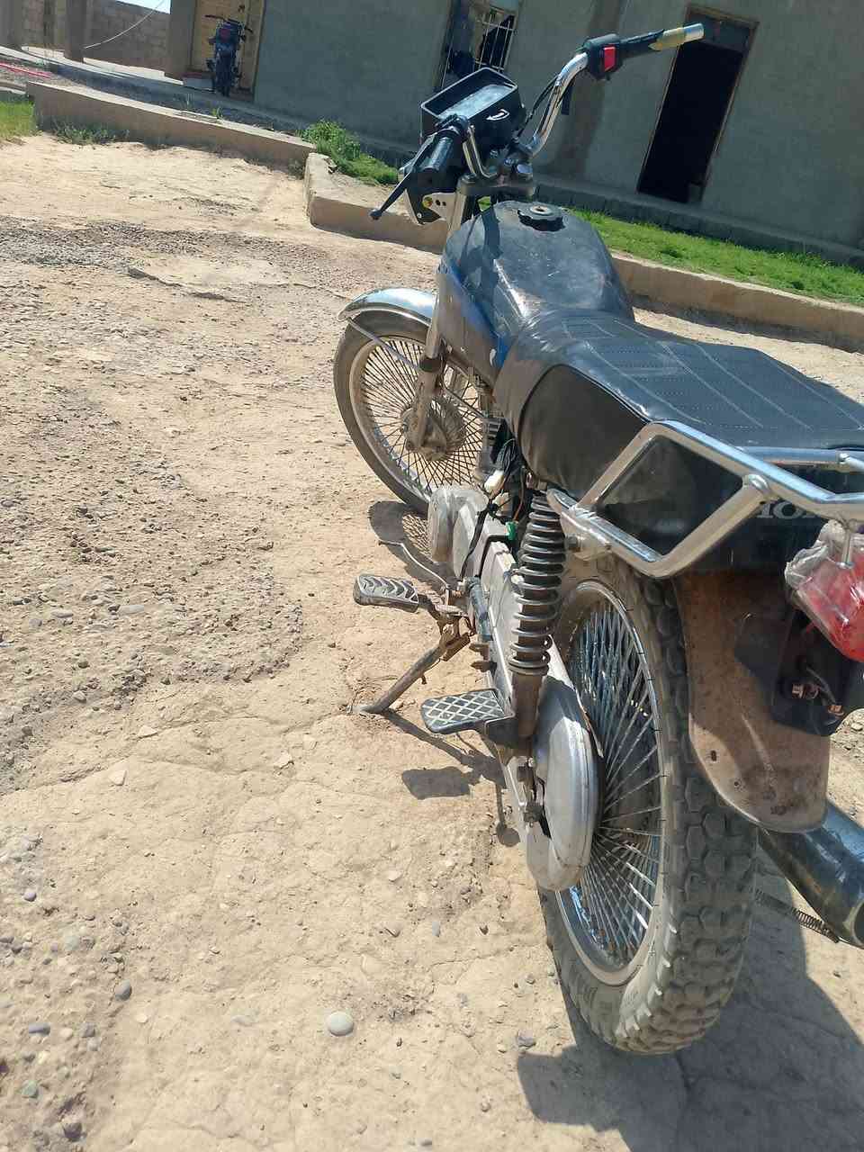 سلام عليكم  ماطور بارت للبيع سعر 190وبي مجال ***********
