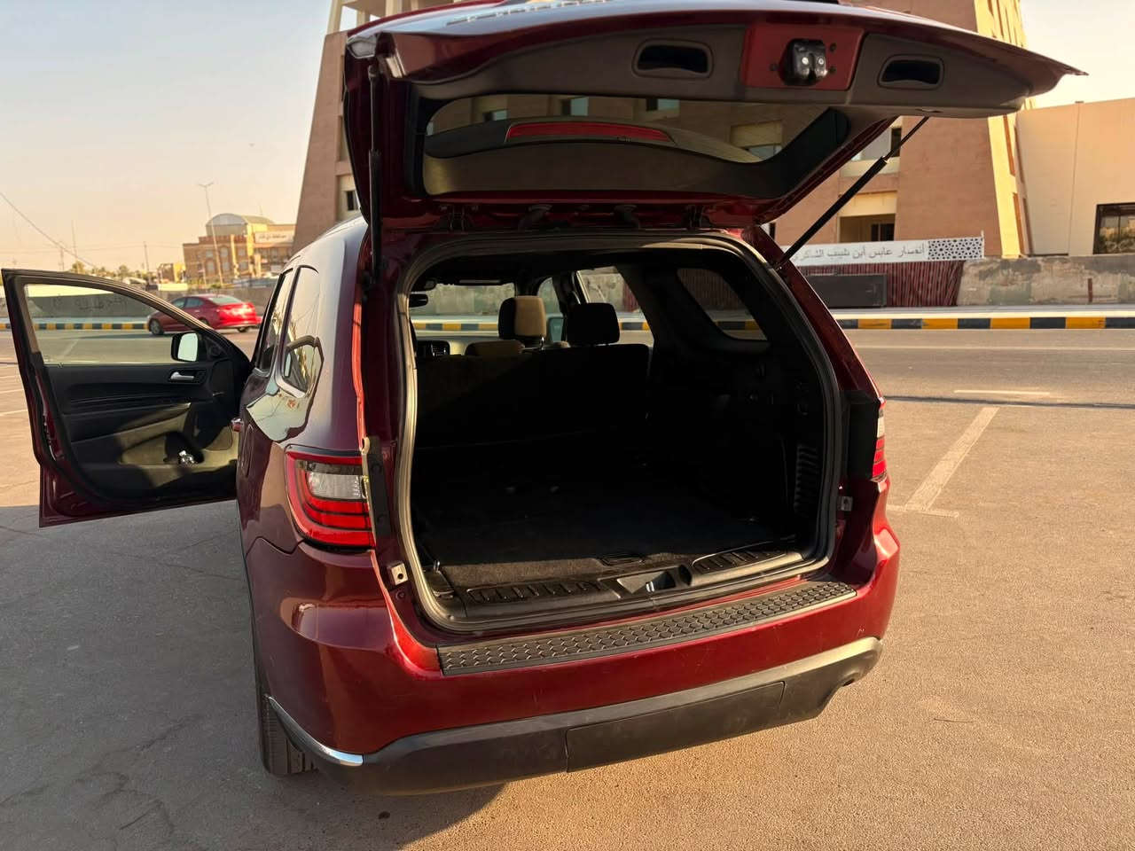 سلام عليكم دورنكو موديل 2023 sxt
للبيع 

الممشى 73 قابل للزيادة 

الموصفات :-

كشتات تدفئ

نقط عمياء 

شاشة 

ويل حجم 18 

سياره على ايدي اني المستورد رقم بغداد 

حادثها مرفوق بالمنشور 

للاستفسار 

***********

***********
