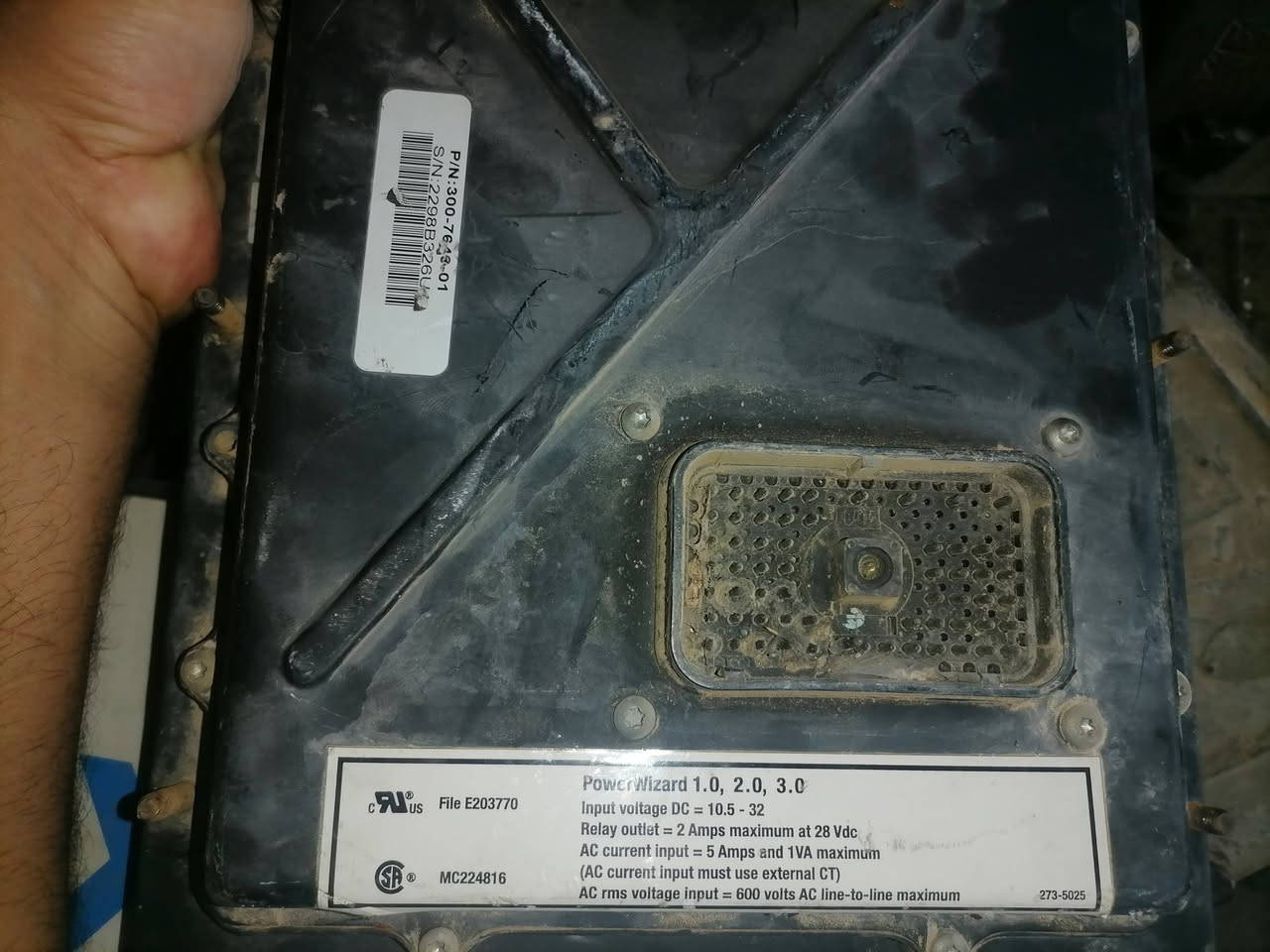 اخوان ممكن تقيمون هذني معروضات  للبيع
***********
